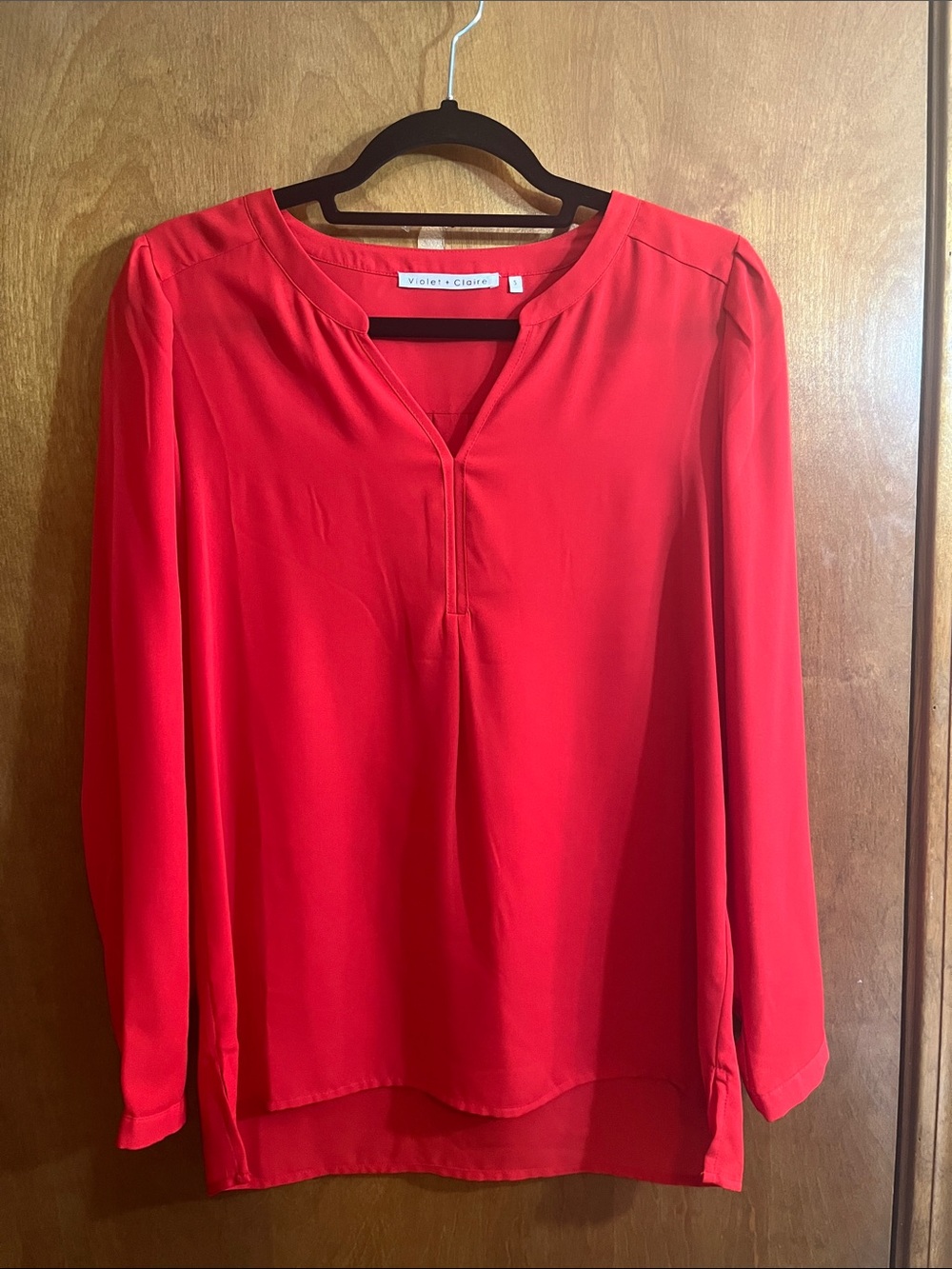 Violet & Claire Bright Red V-Neck Long-Sleeve Blouse - Bundle